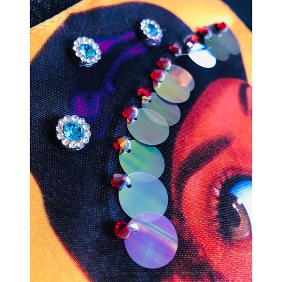 Embellished Graphic Mesh Top with 3D Raised Detailing Small - Picture 5 of 8